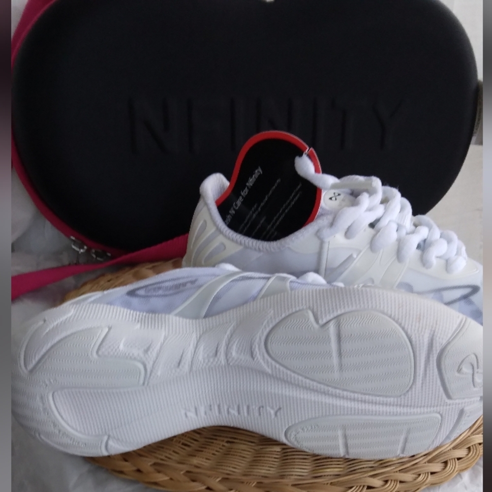 (Size Youth 10)NFINITY CHEER SHOES  (VENGEANCE) 6"1/2L x 2"1/2 W x heel 2"Wide - Picture 4 of 4